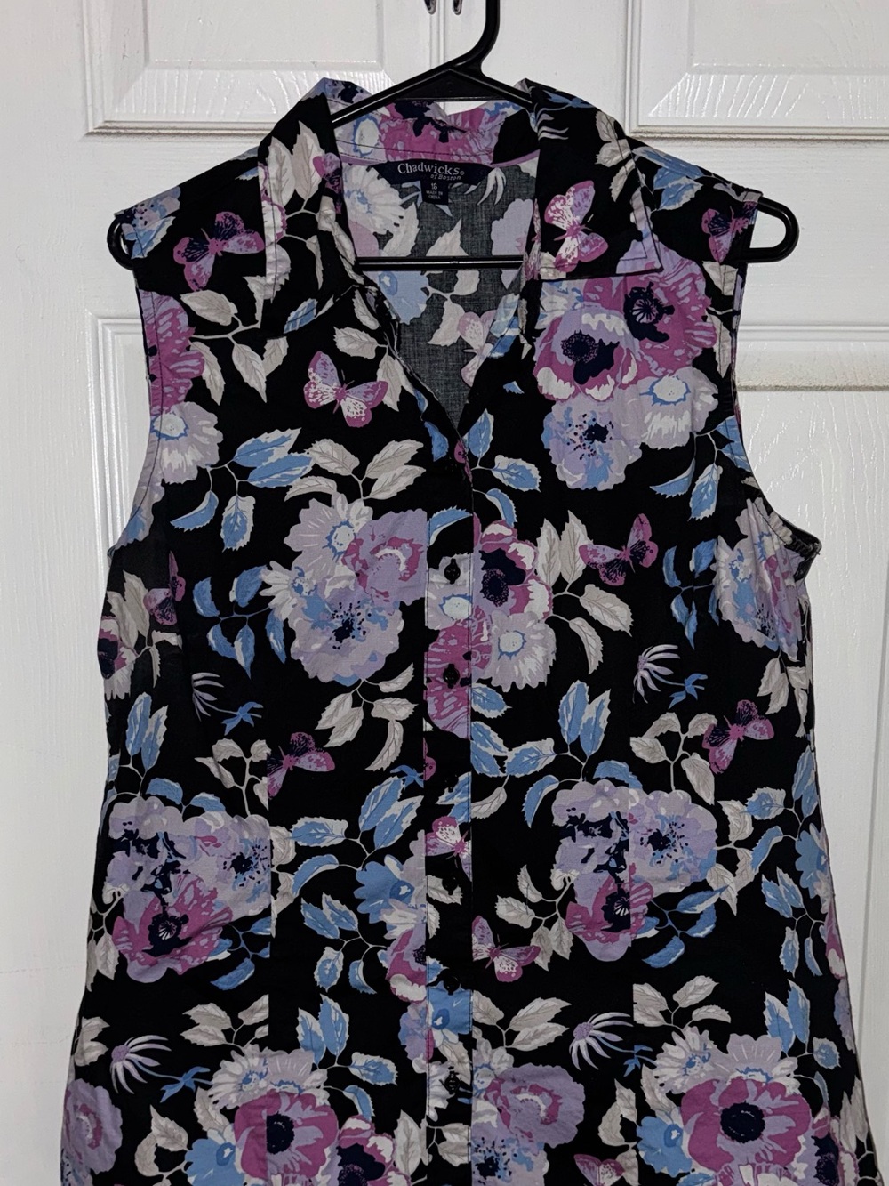 Chadwicks Black Sleeveless Floral Button-Front Tunic - Purple & Light Blue